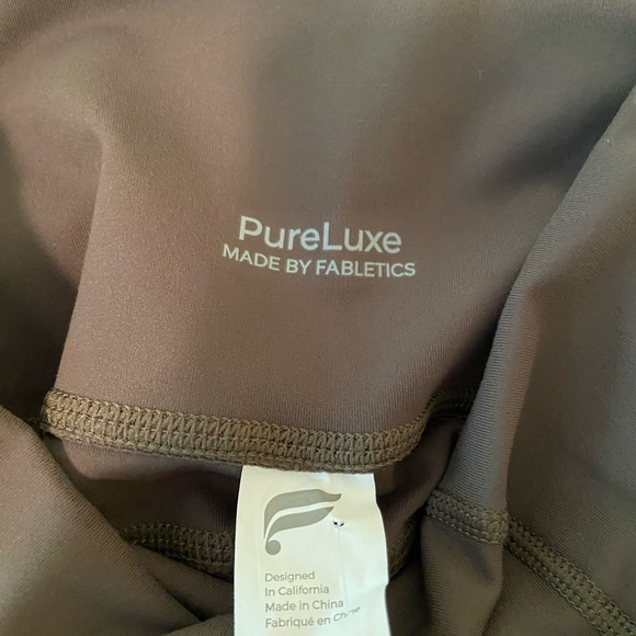 NWT Fabletics PureLuxe leggings! Size XS - Picture 4 of 7
